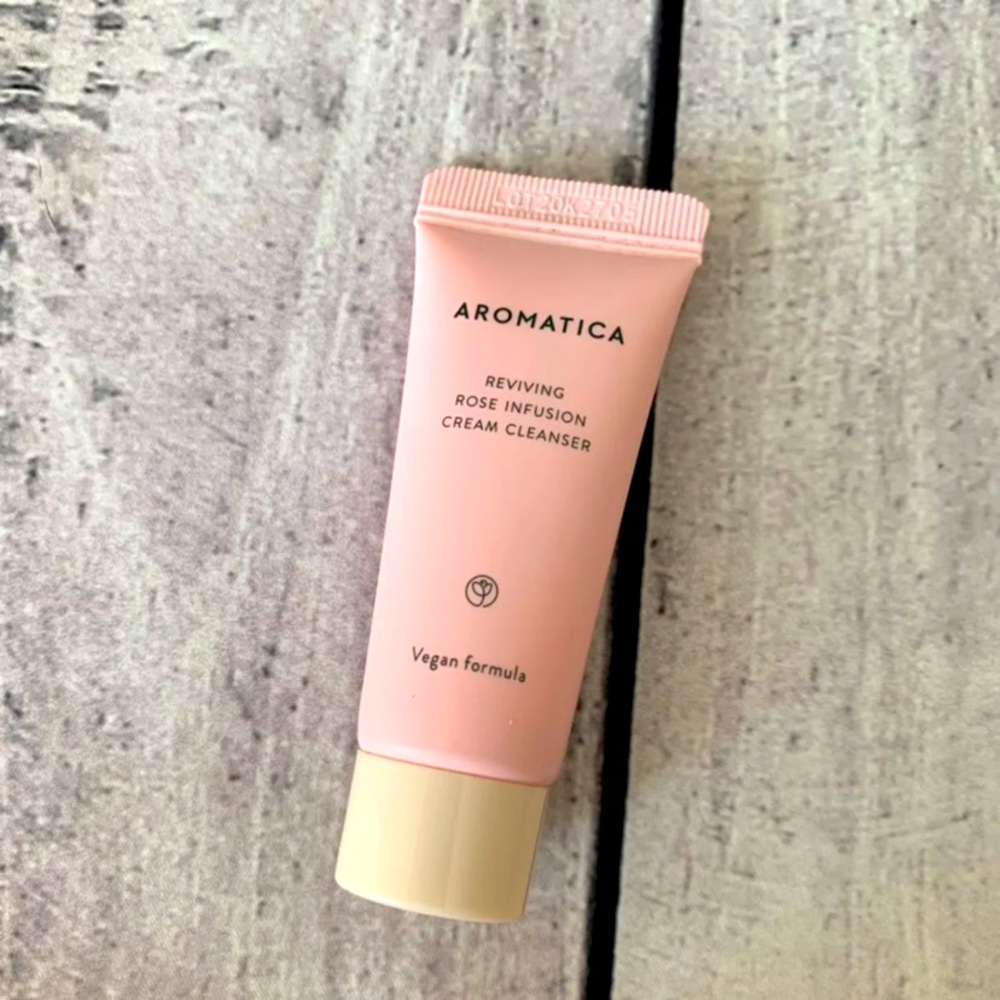 AROMATICA Reviving Rose Infusion Cream Cleanser Travel Size Sealed 0.7 oz./ 20 g